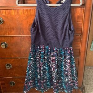 Sleeveless navy dress